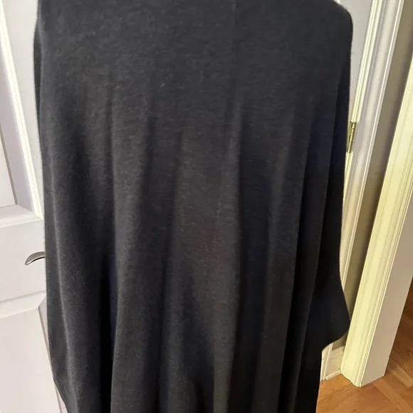 Lululemon Live Freely Wrap Charcoal Gray - Picture 4 of 6